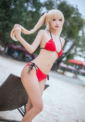家有蛇仙美貌妻